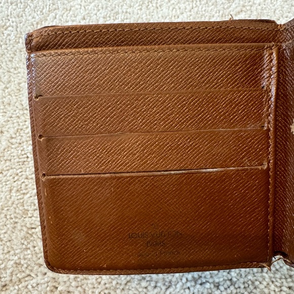 Louis Vuitton Monogram Marco Bi Fold Men’s Wallet - Picture 4 of 12